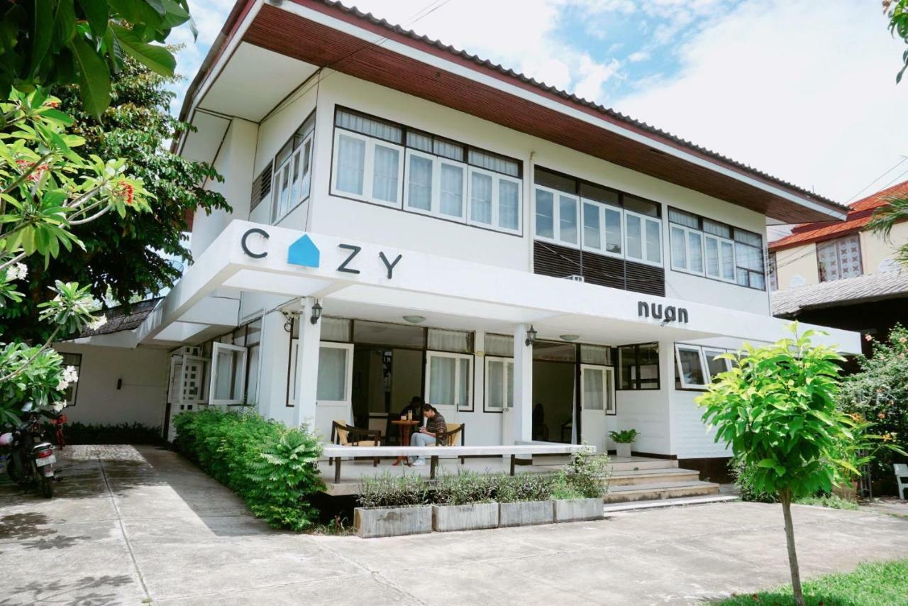 Cozy By Funwahn Bed & Breakfast Chiang Mai Exterior photo