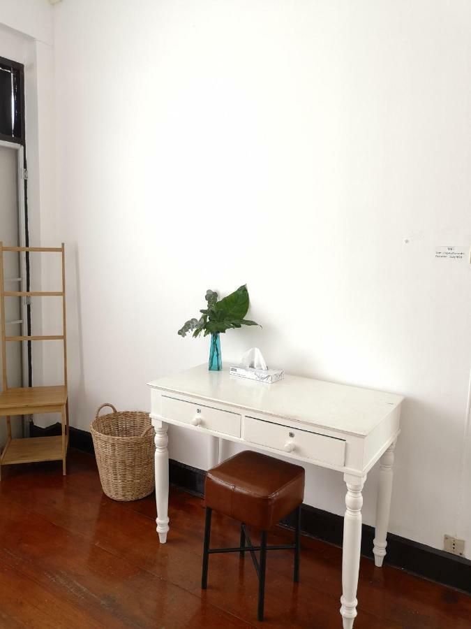 Cozy By Funwahn Bed & Breakfast Chiang Mai Exterior photo